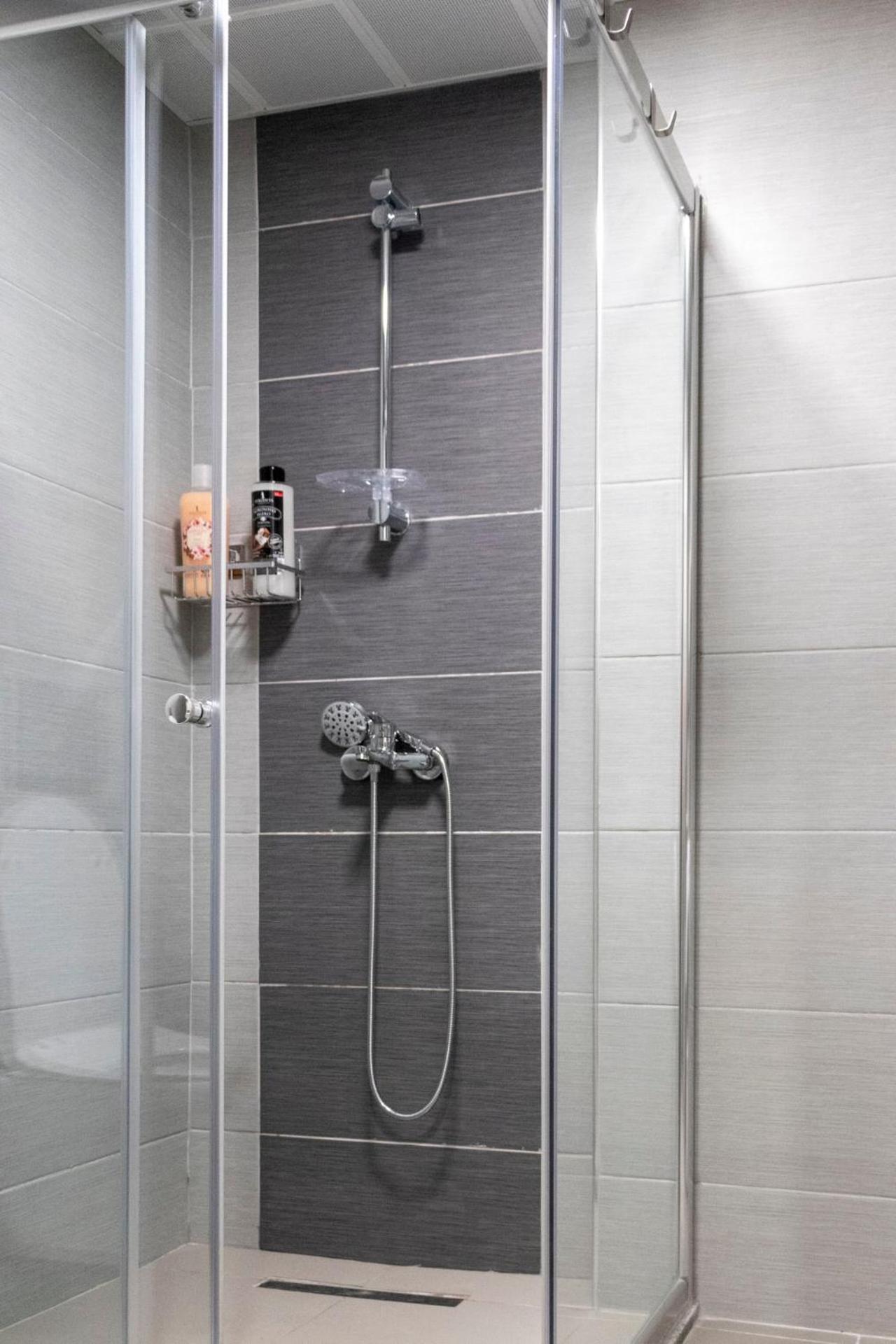 Luxury Condo On 18Th Floor With Pool, Fitness, Parking Included. Skopje Exterior photo