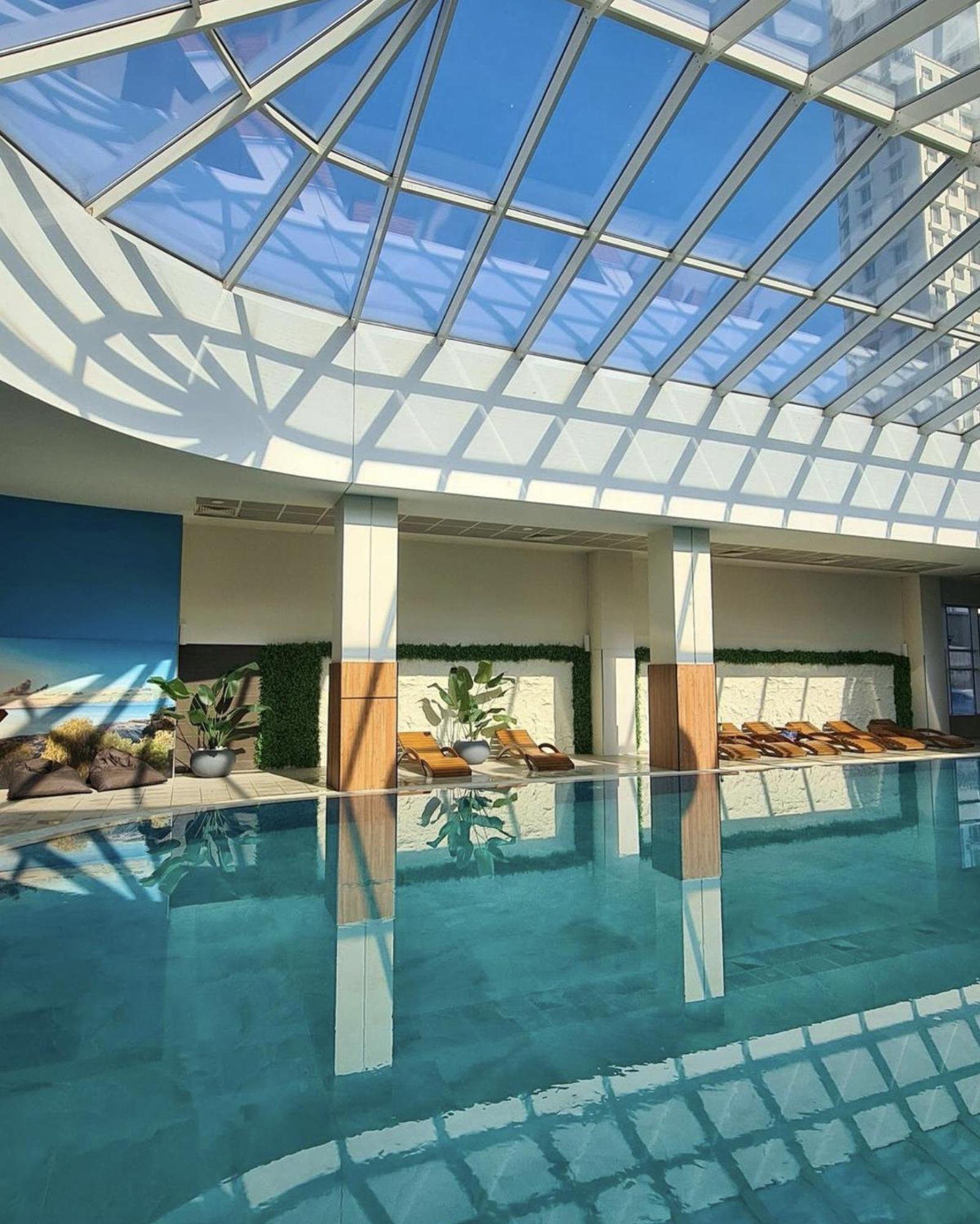 Luxury Condo On 18Th Floor With Pool, Fitness, Parking Included. Skopje Exterior photo