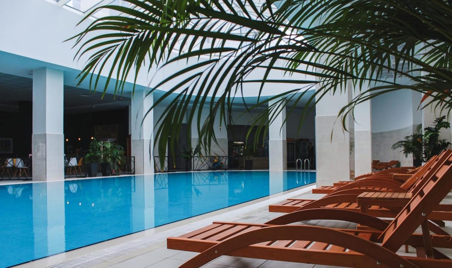 Luxury Condo On 18Th Floor With Pool, Fitness, Parking Included. Skopje Exterior photo